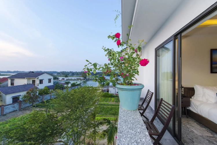 Cilantro Villa
