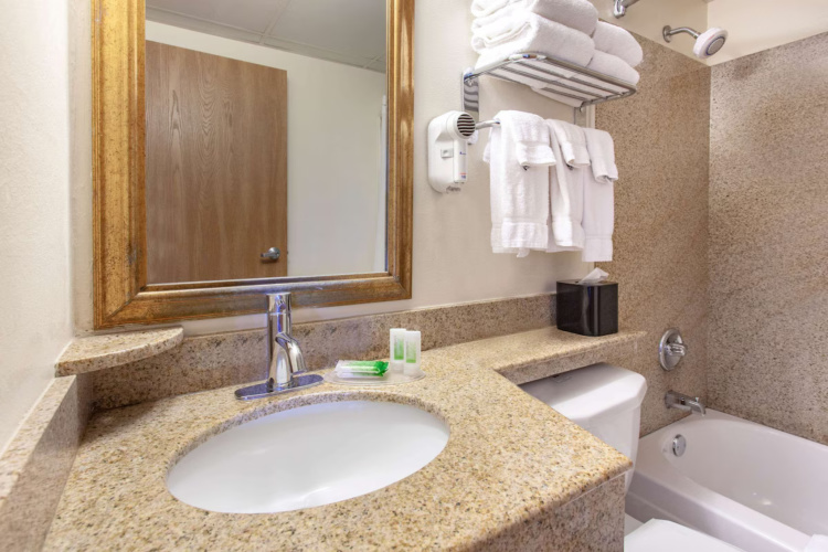 AmericInn by Wyndham Willmar