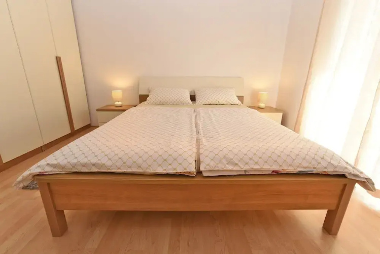Apartment 1551