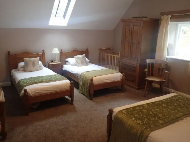 Ladybower Inn