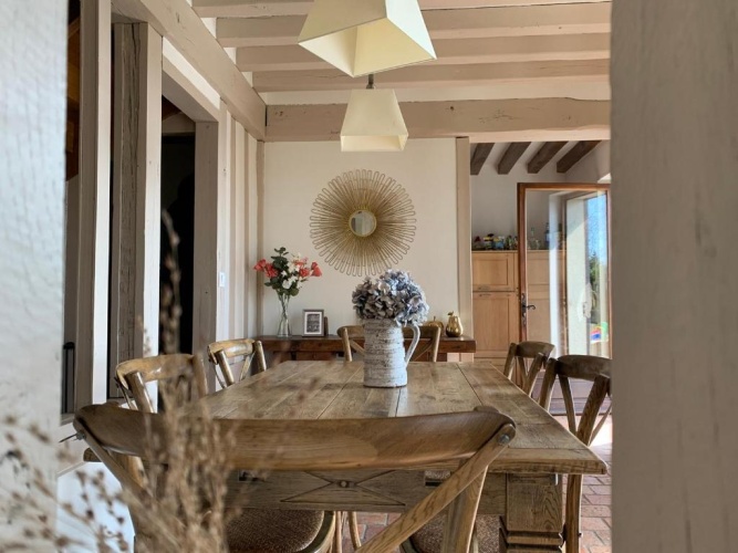 5 Bedrooms Cottage