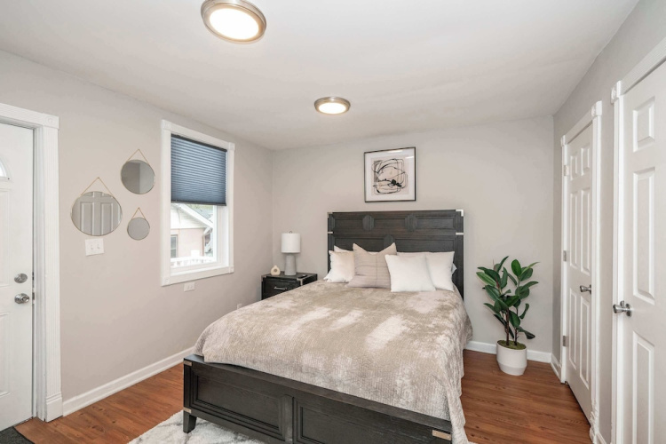The Covington Cottage Modern 2 BDR Charmer
