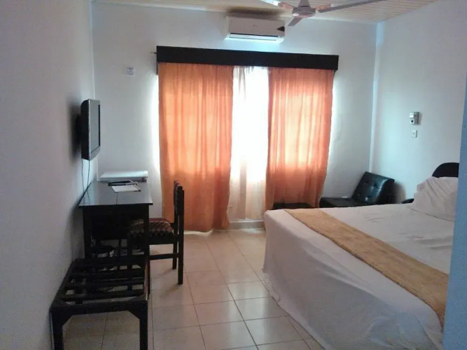 Sealane Hotel