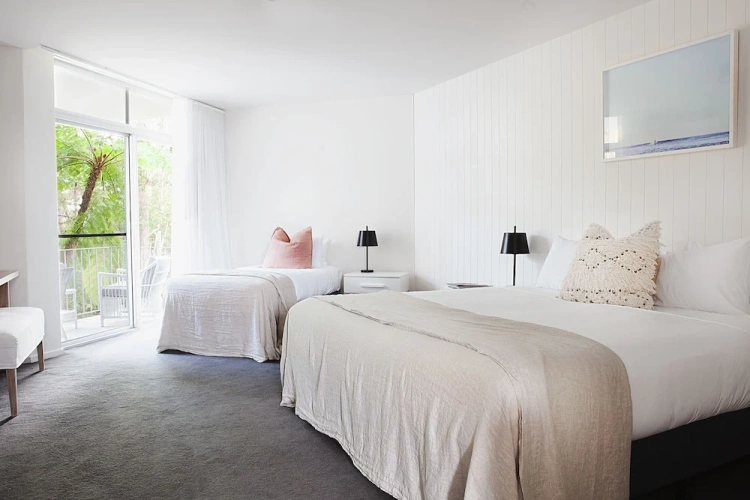Classic Triple room with garden view