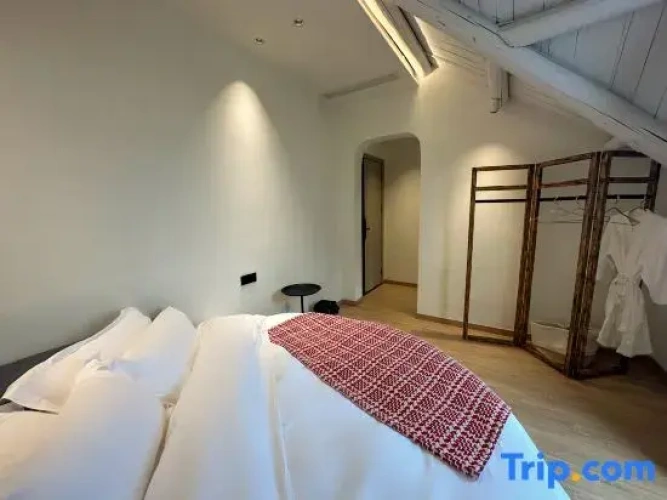 2 Bedrooms Suite