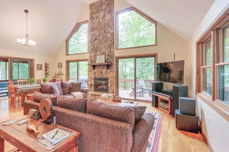 2 Bedrooms Cottage