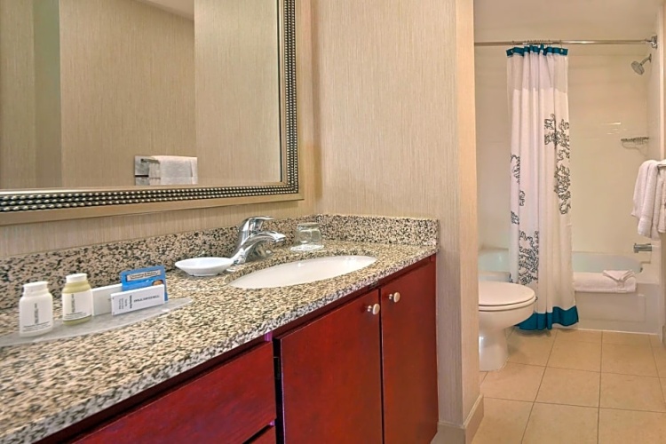 2 Bedrooms Quadruple Suite