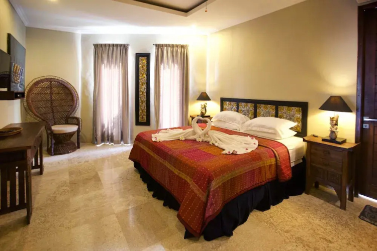Bayshore Villa