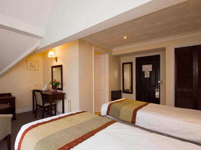 Superior Twin room