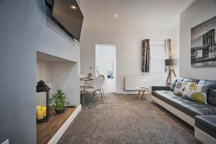 Host Stay Skyview