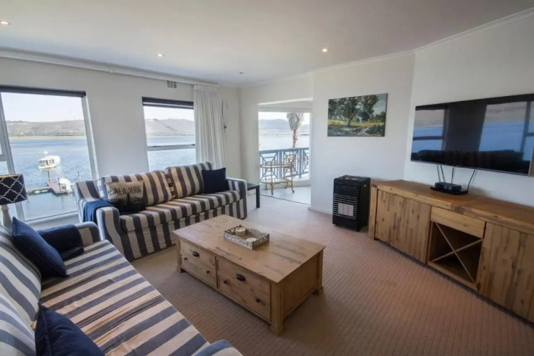 Laguna Grove 15 3 bedroom apartment