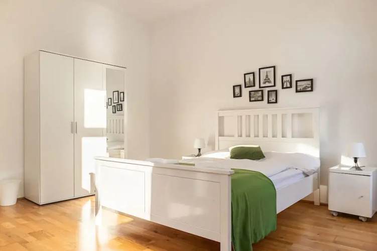 CoLiving 3BR shared Apt. Belvedere