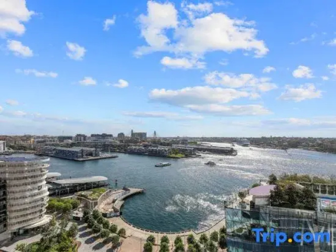 Waterfront CBD luxury 1Br with best view