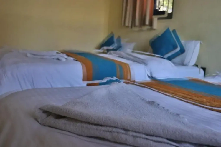 Standard Triple room
