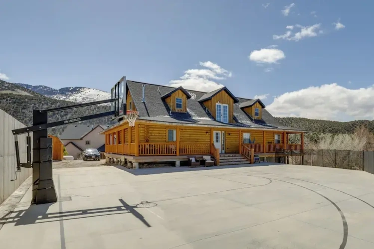 6 Bedrooms Cottage