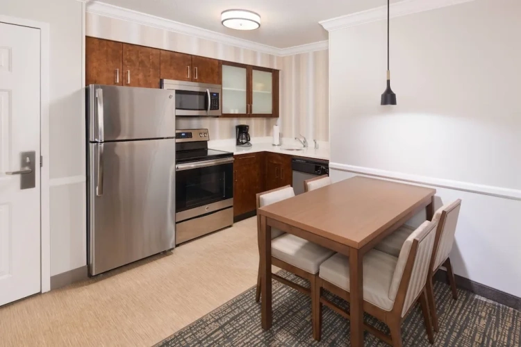 1 Bedroom Suite