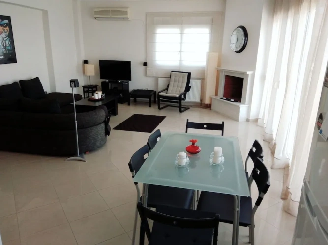 2 Bedrooms Apartment with balcony