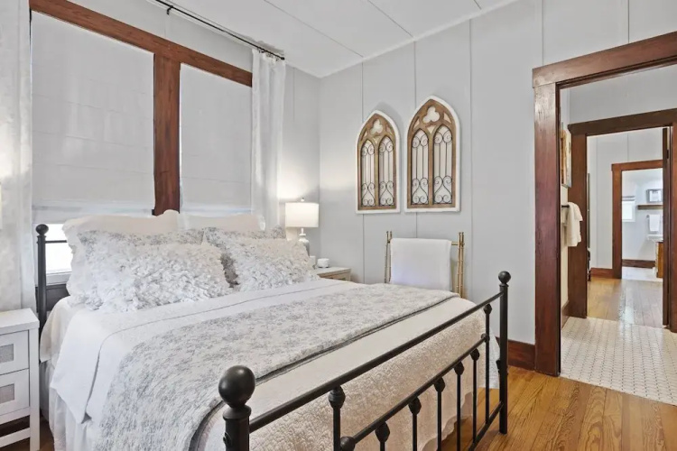 1929 Craftsman Charmer 2 Bedroom Home