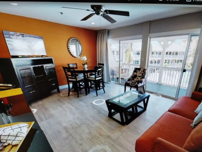 1 Bedroom Suite with pool view
