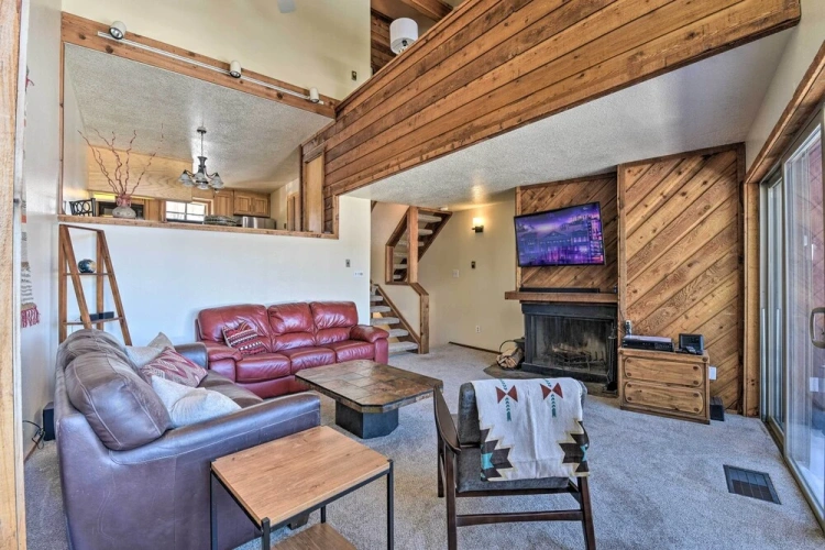 3 Bedrooms Apartment