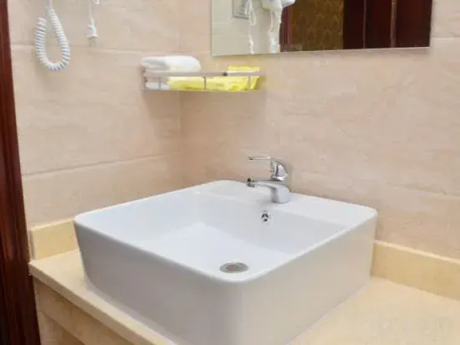 Dingrun Business Hotel