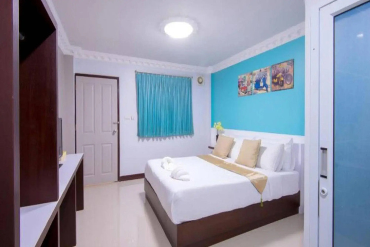 S1 City Hotel