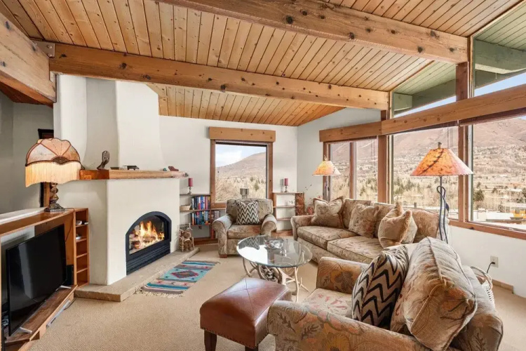 Shadow Mountain Condos by iTrip Aspen Snowmass