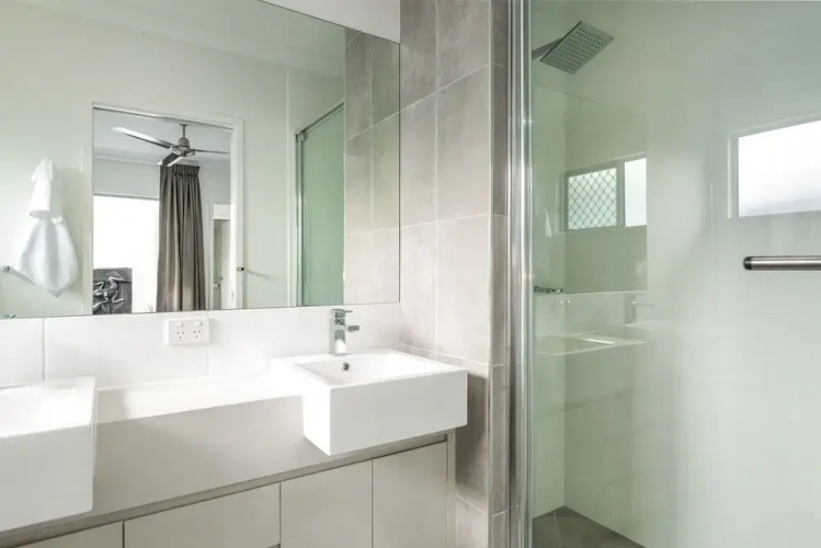 Blue Lagoon Villa A in Trinity Beach