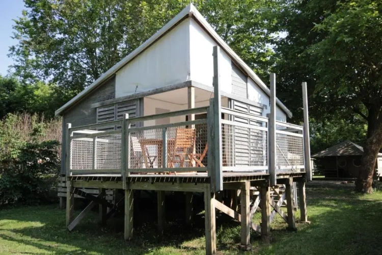 2 Bedrooms Chalet
