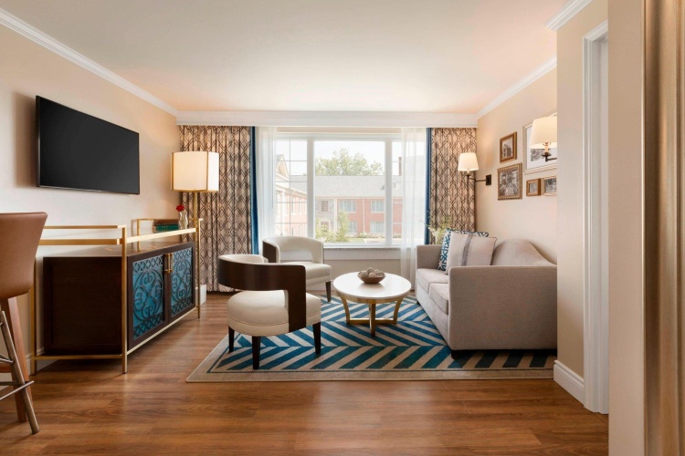 Deluxe Double Suite