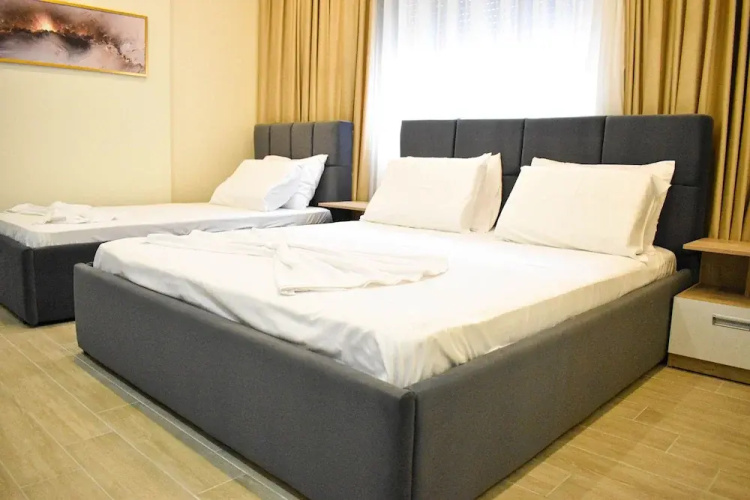 Hotel Delmar