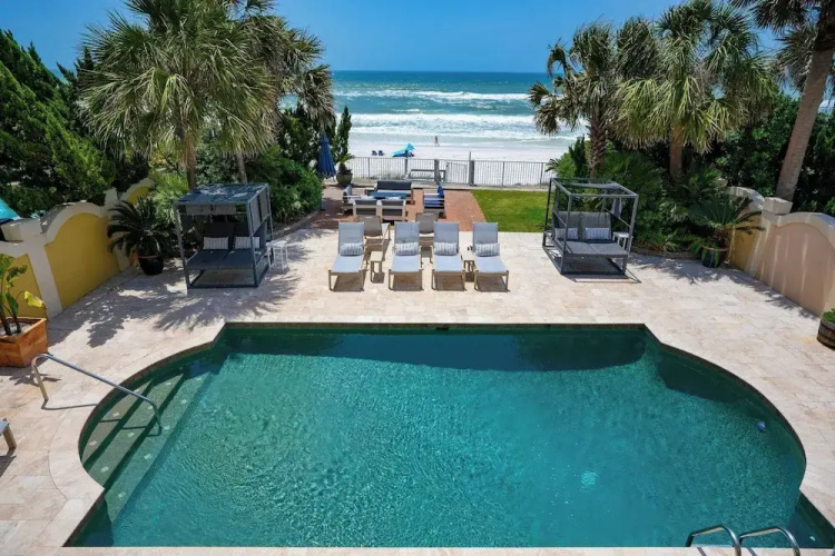 Promenade - Beach Front Mansion w Breathtaking Views & Pool!