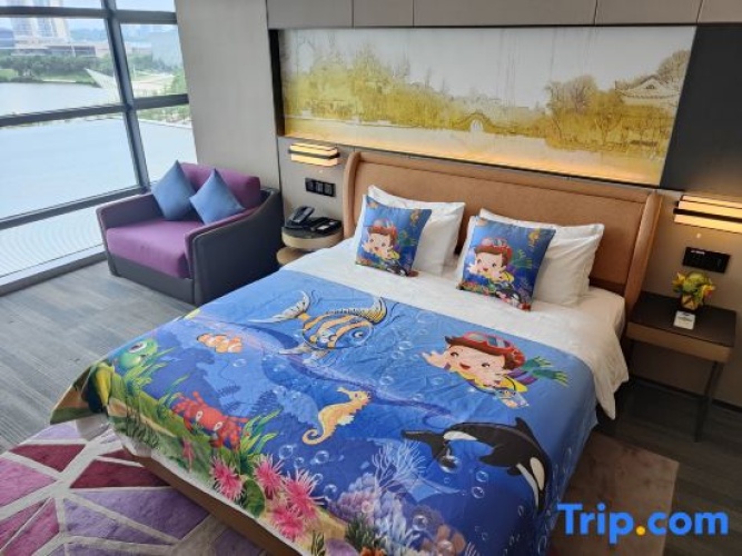 Family Suite with lake view