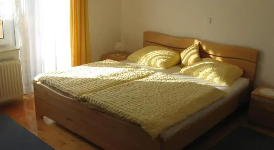Hrominc Guest House