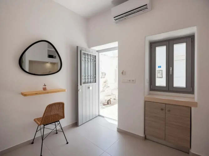 M&M Paros Studio