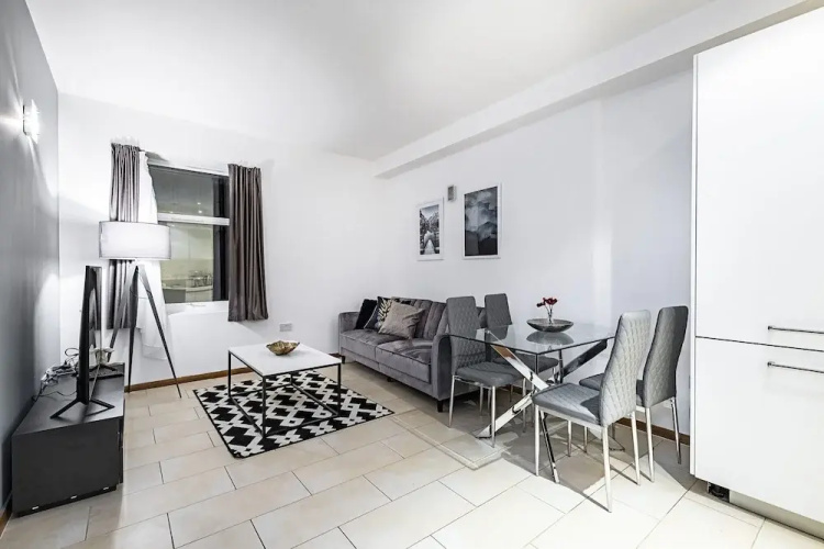 Laystall Apartment