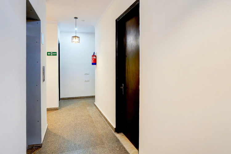 Super Townhouse Sector 53 Golf Course Road