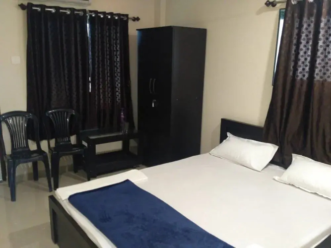 Hotel Honey Lodging