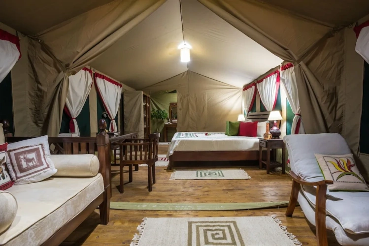 2 Bedrooms Family Tent with garden view