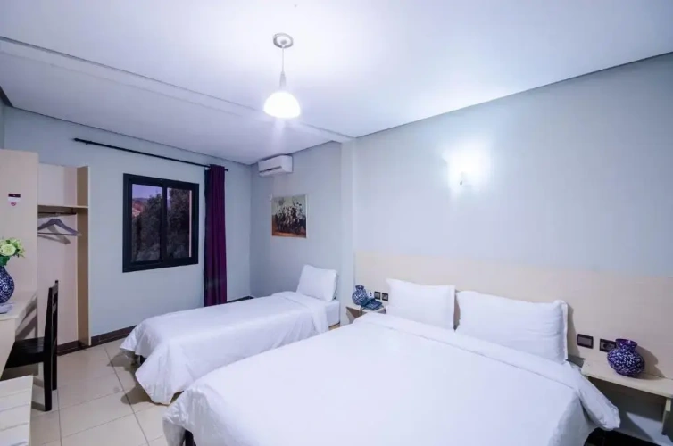 Standard Triple room