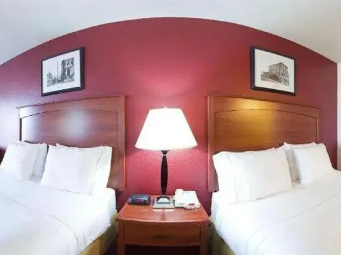 Holiday Inn Express Watertown