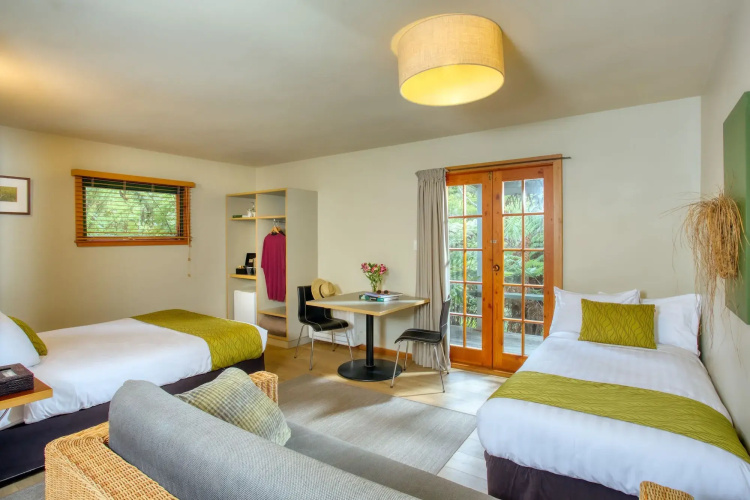 Awaroa Lodge