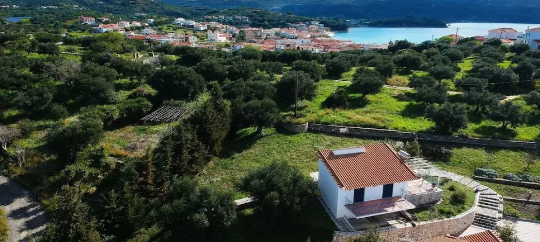 Lontos Suites