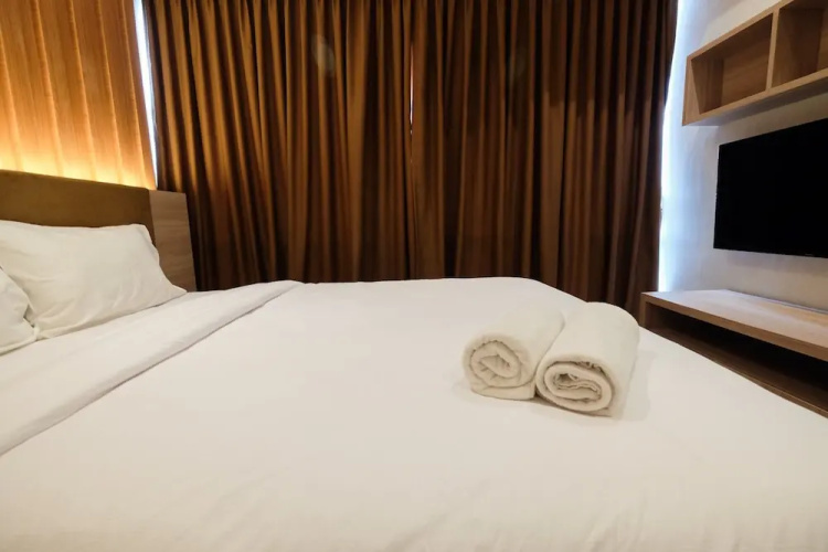 Comfortable and Modern 2BR Menteng Park Apartment