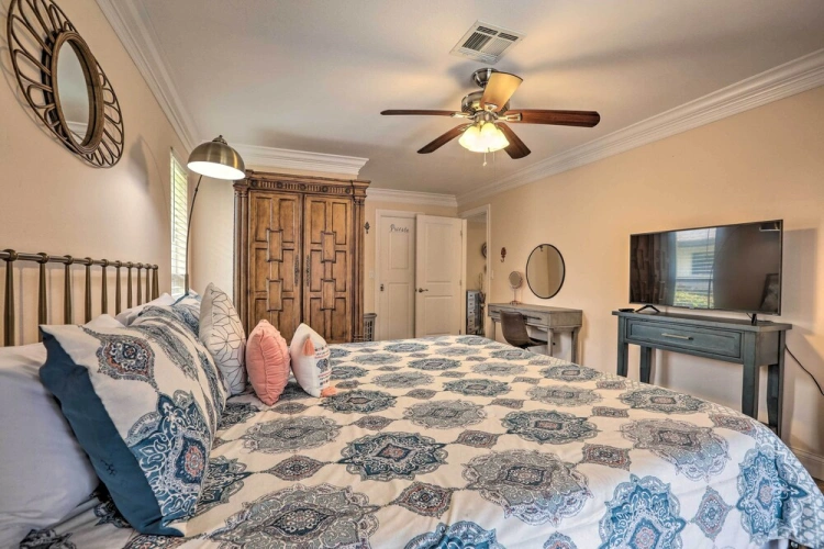 3 Bedrooms Cottage