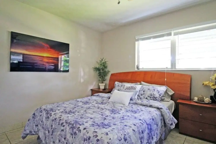 1 Bedroom Comfort room