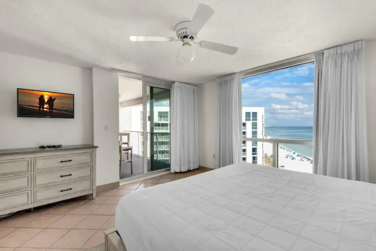 Shoreline Towers 2115