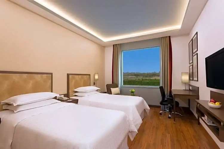 Premier Single room