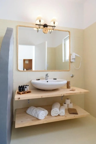 Standard Twin room with balcony