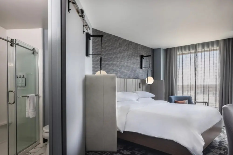 Crowne Plaza Kearney